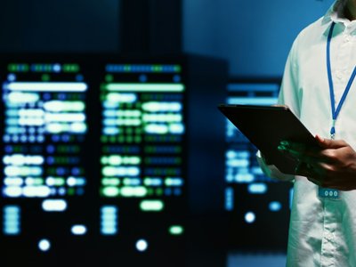 Bezpieczne przechowywanie danych - jak firma informatyczna gwarantuje niezawodność systemu i usług IT dla firm