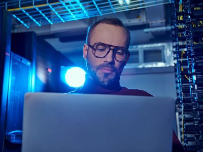 Skuteczne zarządzanie licencjami oprogramowania dzięki stałej obsłudze informatycznej